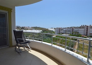 بسعر مناسب - شقة غرفتين وصالة في منطقة افسلار / الانيا 