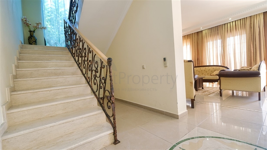 فيلا منفصلة 6 + 1 في Kirish Kemer