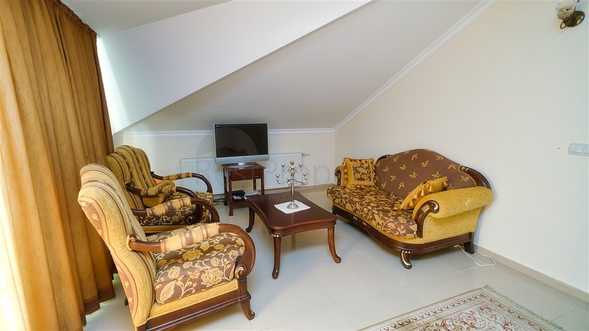 فيلا منفصلة 6 + 1 في Kirish Kemer