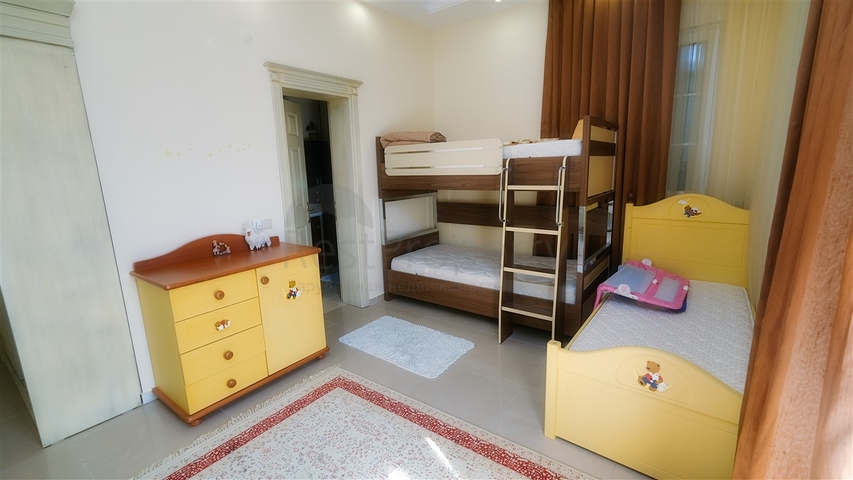 فيلا منفصلة 6 + 1 في Kirish Kemer