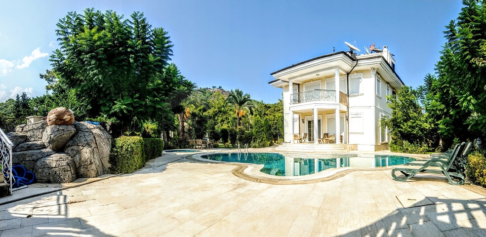 فيلا منفصلة 6 + 1 في Kirish Kemer