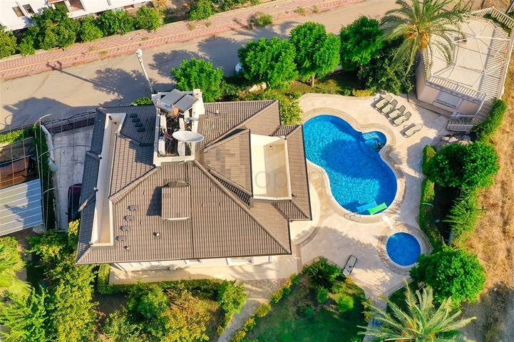 فيلا منفصلة 6 + 1 في Kirish Kemer