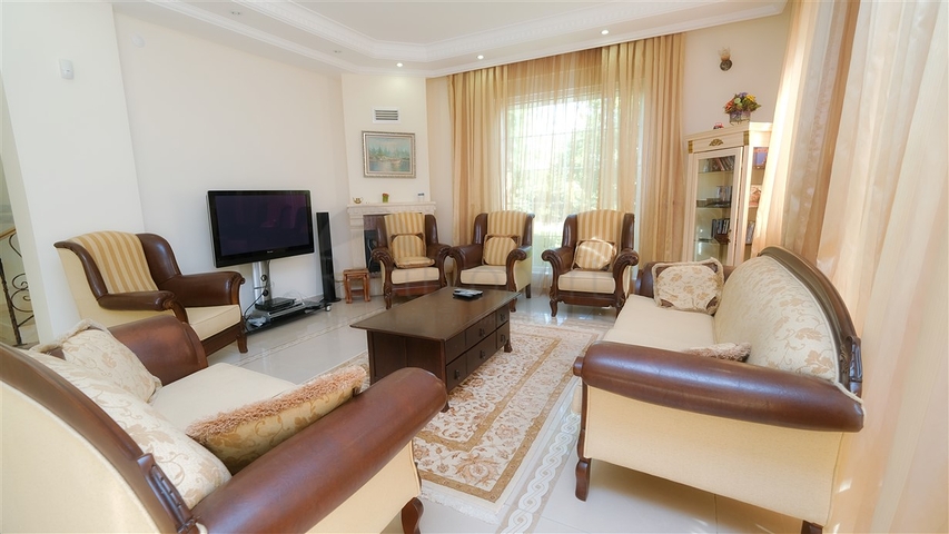 فيلا منفصلة 6 + 1 في Kirish Kemer