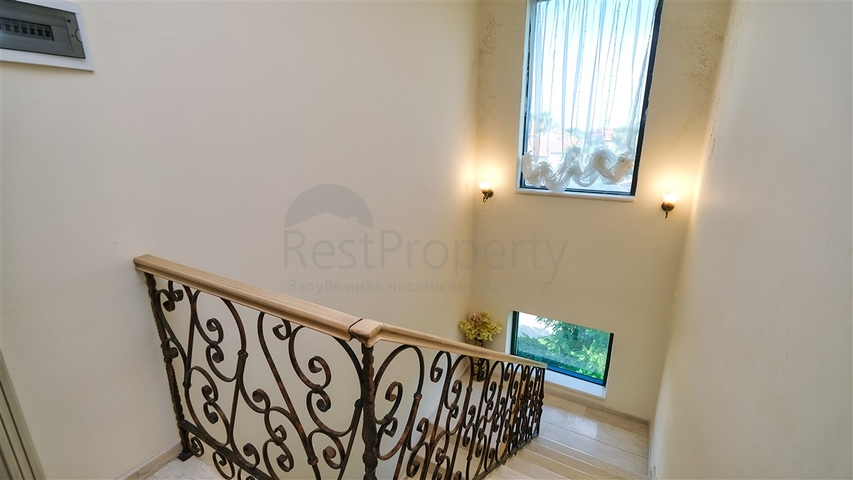 فيلا منفصلة 6 + 1 في Kirish Kemer