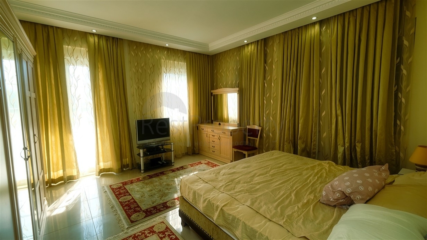 فيلا منفصلة 6 + 1 في Kirish Kemer