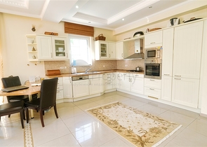 فيلا منفصلة 6 + 1 في Kirish Kemer