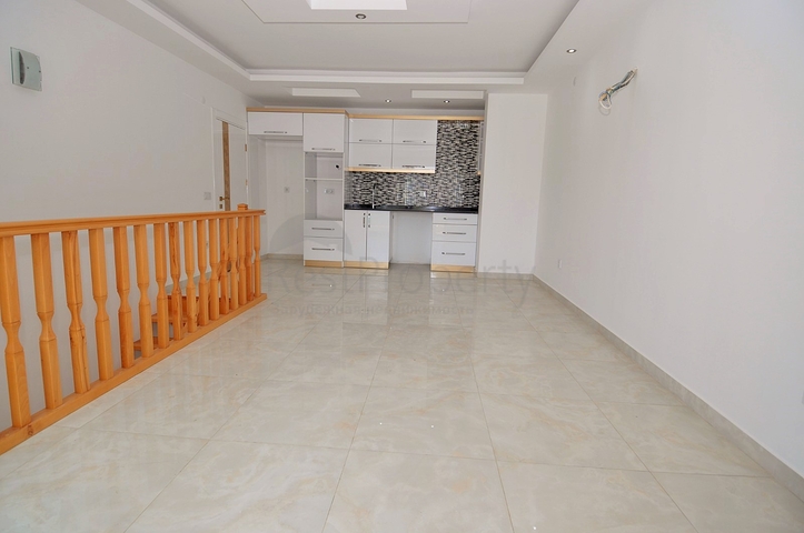 شقة دوبلكس طابق ارضي في كاستل / الانيا 