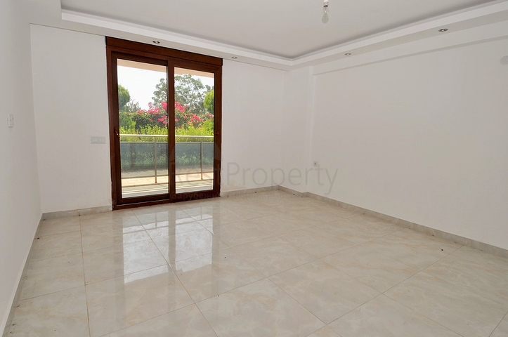 شقة دوبلكس طابق ارضي في كاستل / الانيا 