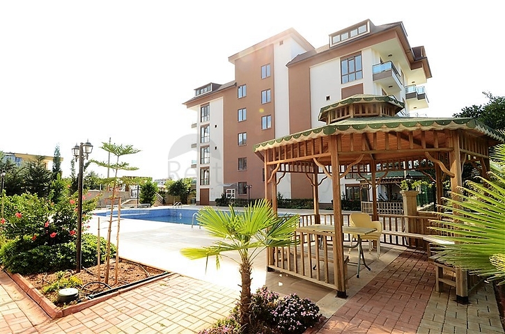 شقة دوبلكس طابق ارضي في كاستل / الانيا 