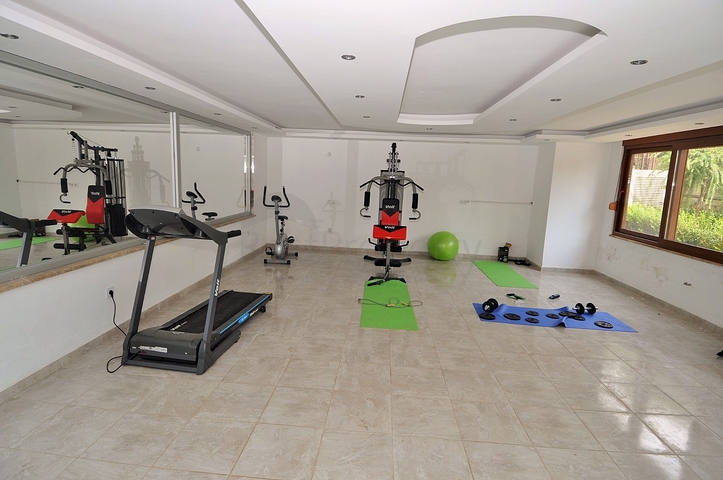 شقة دوبلكس طابق ارضي في كاستل / الانيا 