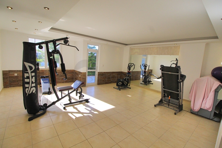 شقة 1+1 في الانيا / كاستل