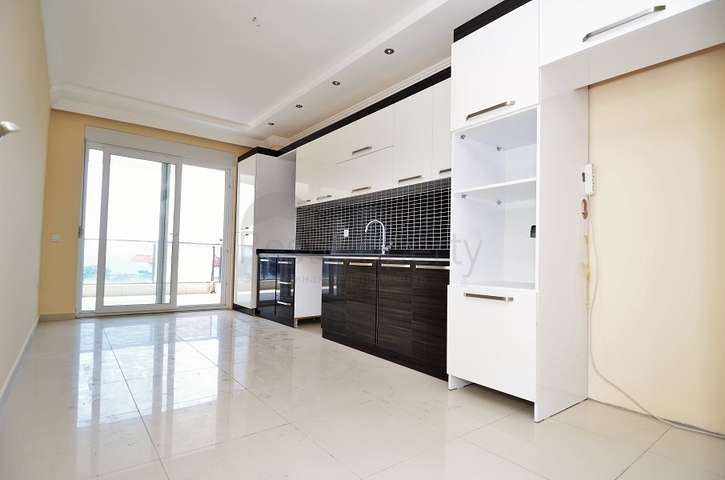 شقة ثلاث غرف نوم وصالة في الانيا / كاستل