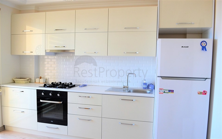 بسعر مخفض - دوبلكس للبيع باطلالة بحرية خلابة في الانيا 