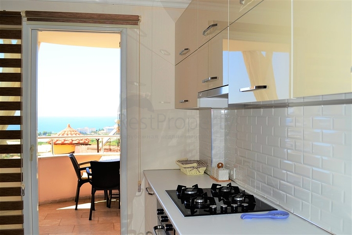 بسعر مخفض - دوبلكس للبيع باطلالة بحرية خلابة في الانيا 