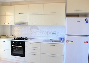 بسعر مخفض - دوبلكس للبيع باطلالة بحرية خلابة في الانيا 