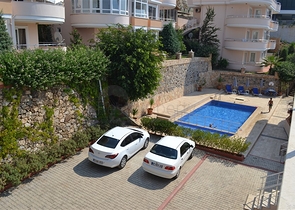 بسعر مخفض - دوبلكس للبيع باطلالة بحرية خلابة في الانيا 