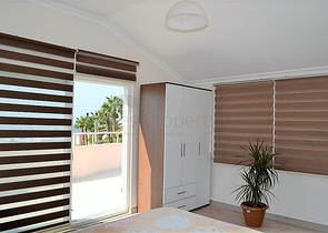 بسعر مخفض - دوبلكس للبيع باطلالة بحرية خلابة في الانيا 