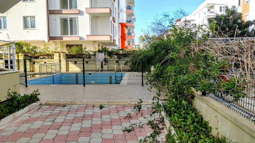 شقة 2 + 1 مع أثاث في منطقة ليمان على بعد 650 م من البحر