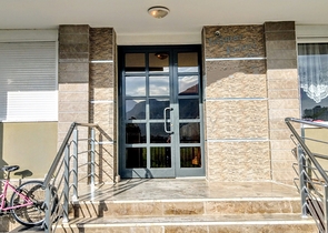 شقة 2 + 1 مع أثاث في منطقة ليمان على بعد 650 م من البحر