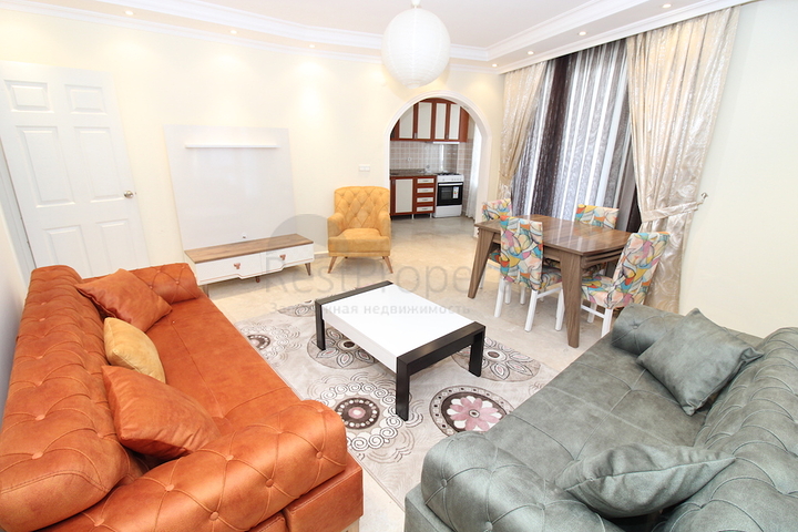 شقة بسعر مغرِ في الانيا / محمودلار