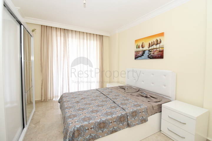 شقة بسعر مغرِ في الانيا / محمودلار