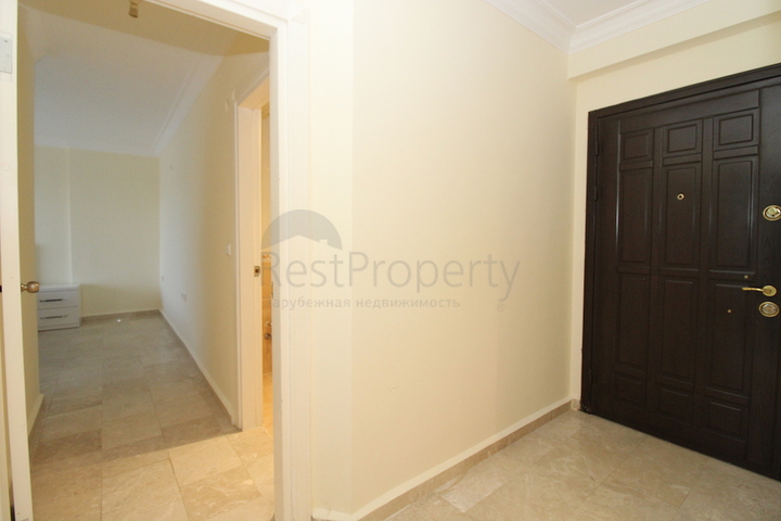 شقة بسعر مغرِ في الانيا / محمودلار