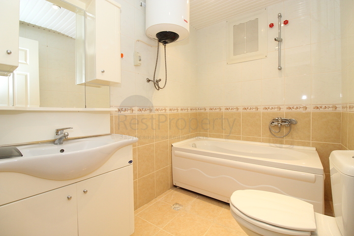 شقة بسعر مغرِ في الانيا / محمودلار