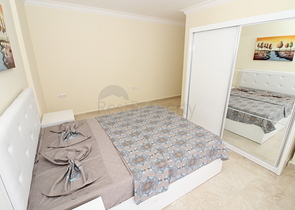 شقة بسعر مغرِ في الانيا / محمودلار