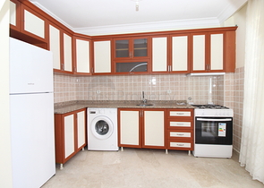 شقة بسعر مغرِ في الانيا / محمودلار