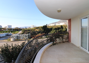 شقة بسعر مغرِ في الانيا / محمودلار