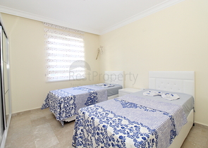 شقة بسعر مغرِ في الانيا / محمودلار