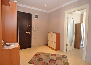 شقة غرفتين وصالة على البحر مباشرةً في الانيا 