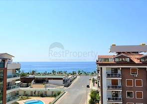 شقة واسعة بأربع غرف في كاستل/ الانيا 