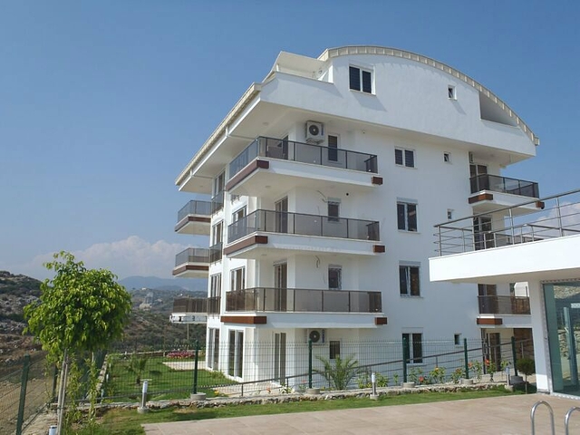 شقق وبينت هاوس للبيع في كوناكلي / ألانيا باطلالات رائعة على البحر 