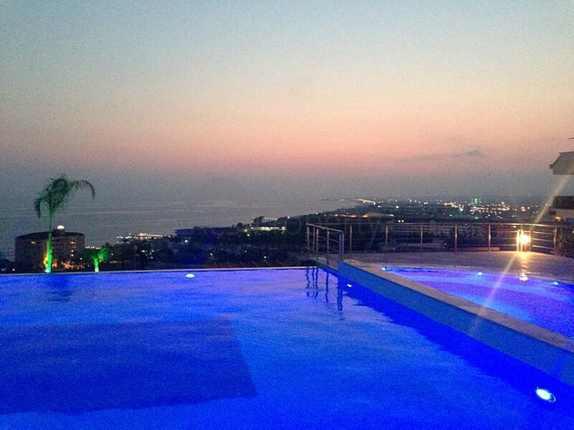 شقق وبينت هاوس للبيع في كوناكلي / ألانيا باطلالات رائعة على البحر 