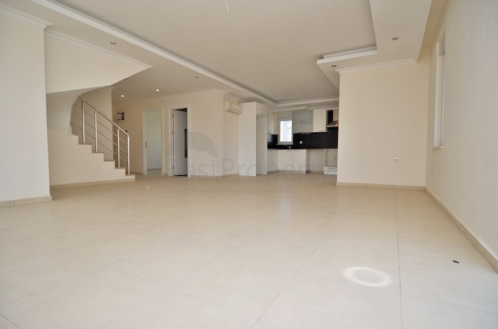 دوبلكس ثلاث غرف وصالة ضمن مجمع سكني حديث في افسلار / الانيا 