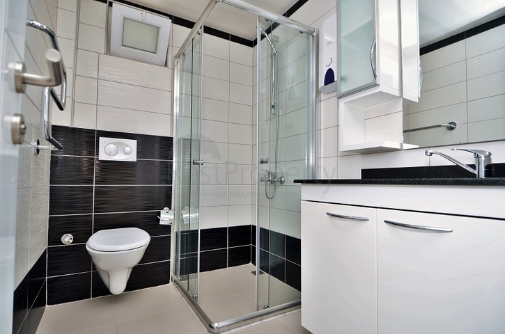 دوبلكس ثلاث غرف وصالة ضمن مجمع سكني حديث في افسلار / الانيا 