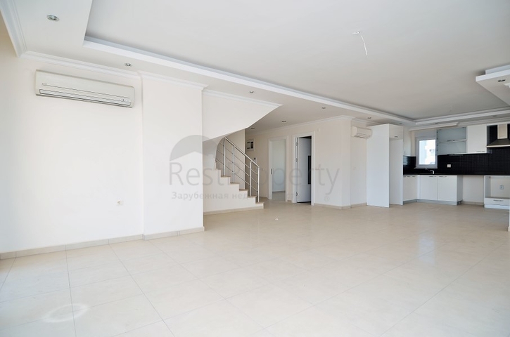 دوبلكس ثلاث غرف وصالة ضمن مجمع سكني حديث في افسلار / الانيا 