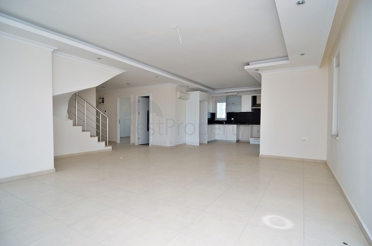 دوبلكس ثلاث غرف وصالة ضمن مجمع سكني حديث في افسلار / الانيا 