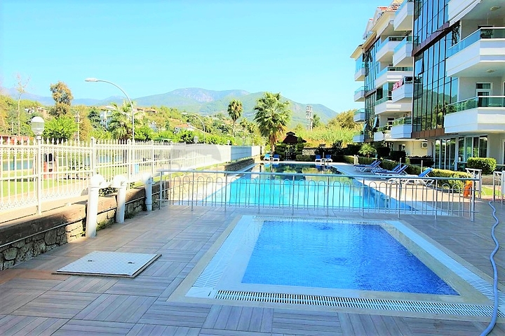 شقة بغرفة نوم وصالة في الانيا / كاستيل 