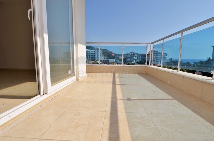 بسعر مناسب - شقة غرفتين وصالة قريبة من البحر في كارجي جاك / الانيا 