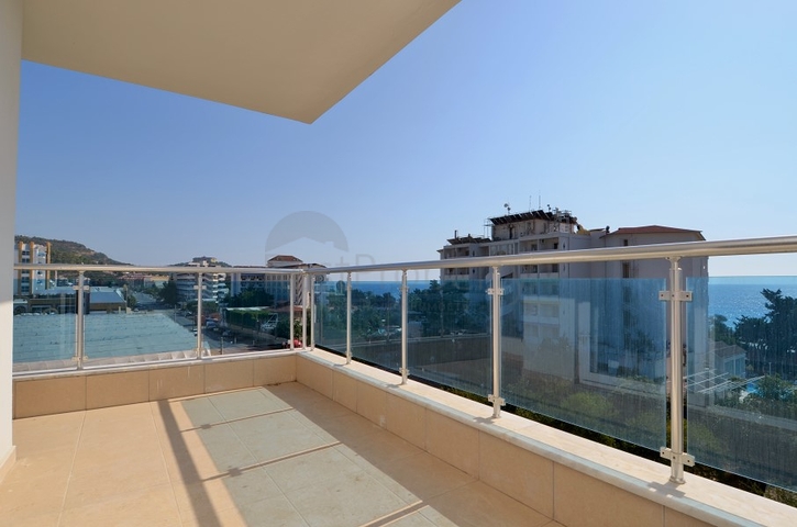 بسعر مناسب - شقة غرفتين وصالة قريبة من البحر في كارجي جاك / الانيا 