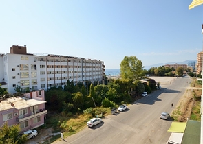 بسعر مناسب - شقة غرفتين وصالة قريبة من البحر في كارجي جاك / الانيا 