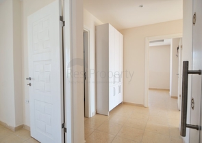 بسعر مناسب - شقة غرفتين وصالة قريبة من البحر في كارجي جاك / الانيا 