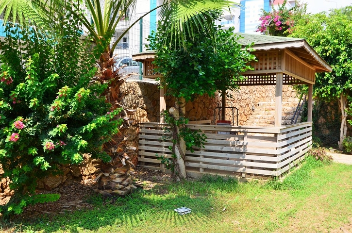 شقة واسعة بخمس غرف نوم في كاستل / الانيا 