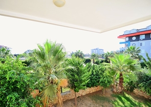 شقة واسعة بخمس غرف نوم في كاستل / الانيا 