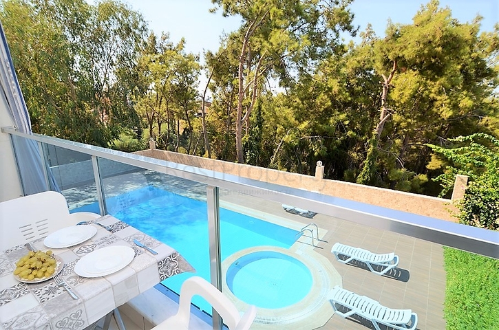 في احضان الطبيعة - شقة غرفة نوم وصالة ضمن مجمع حديث 