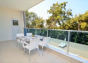 في احضان الطبيعة - شقة غرفة نوم وصالة ضمن مجمع حديث 