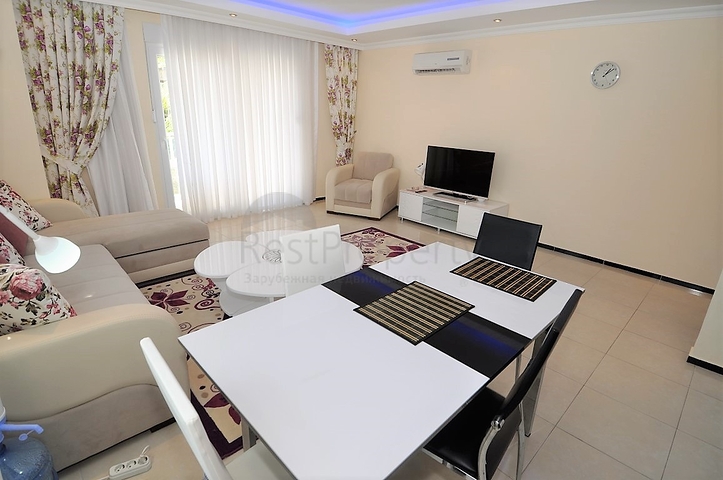 شقة بغرفتي نوم وصالة في ألانيا / كاستل 