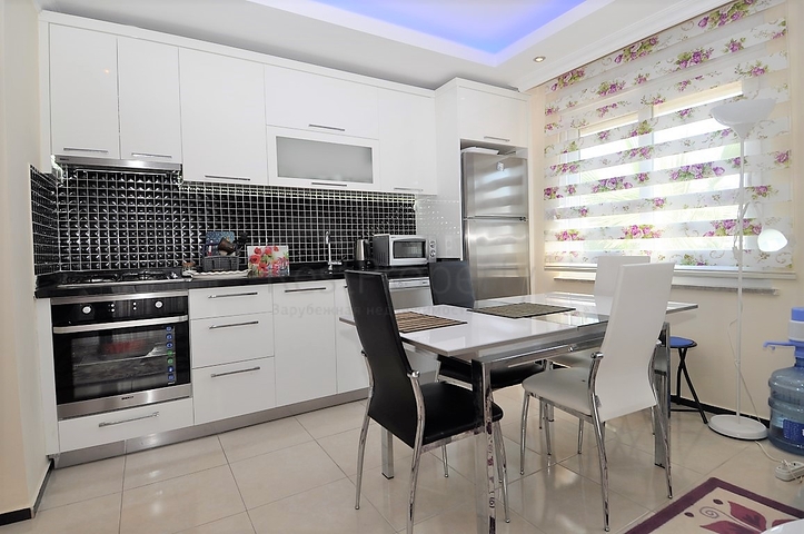 شقة بغرفتي نوم وصالة في ألانيا / كاستل 